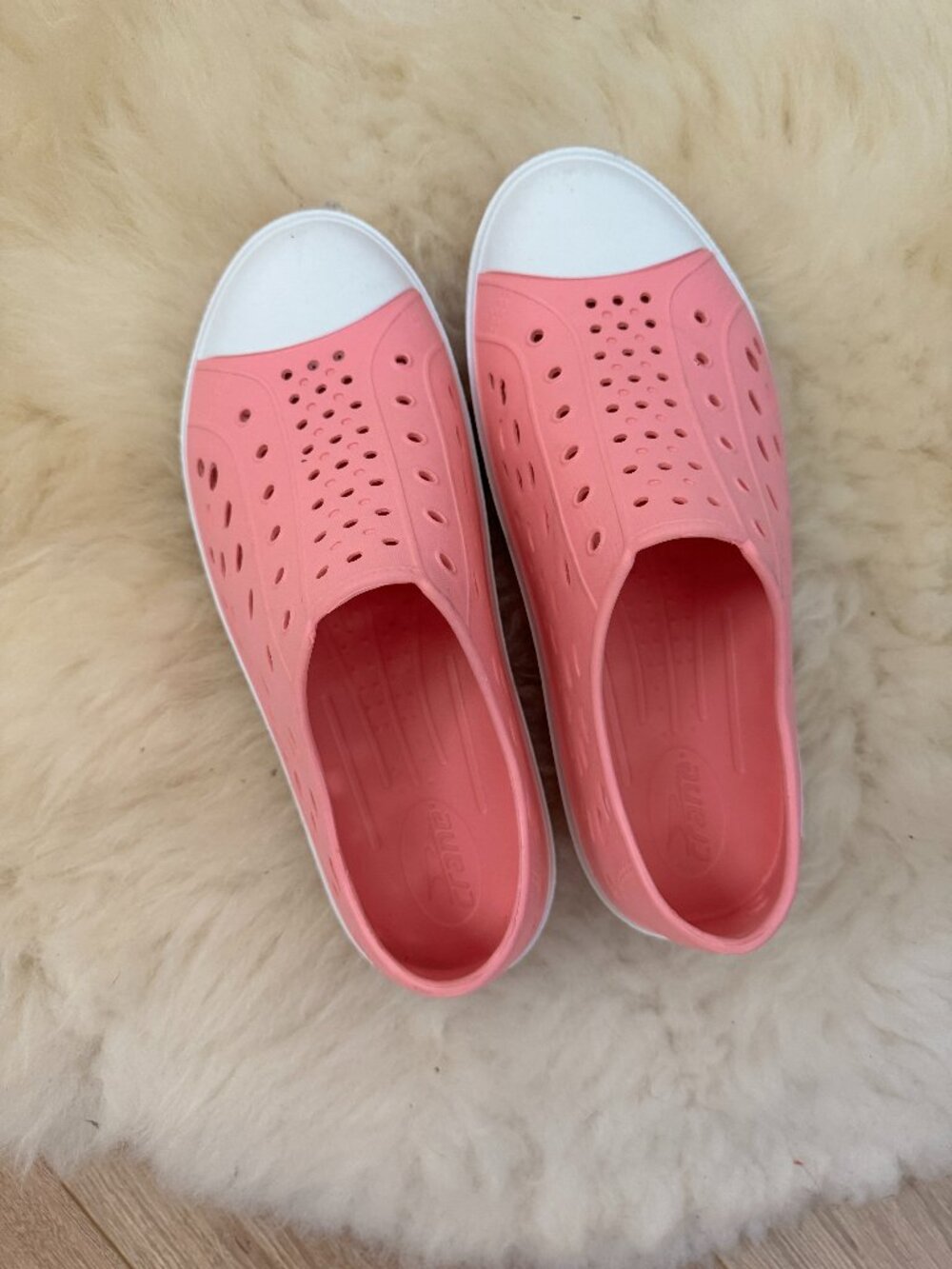 EUC Pink Rubber Slip On Shoes White Cap Toe Sz 7/8